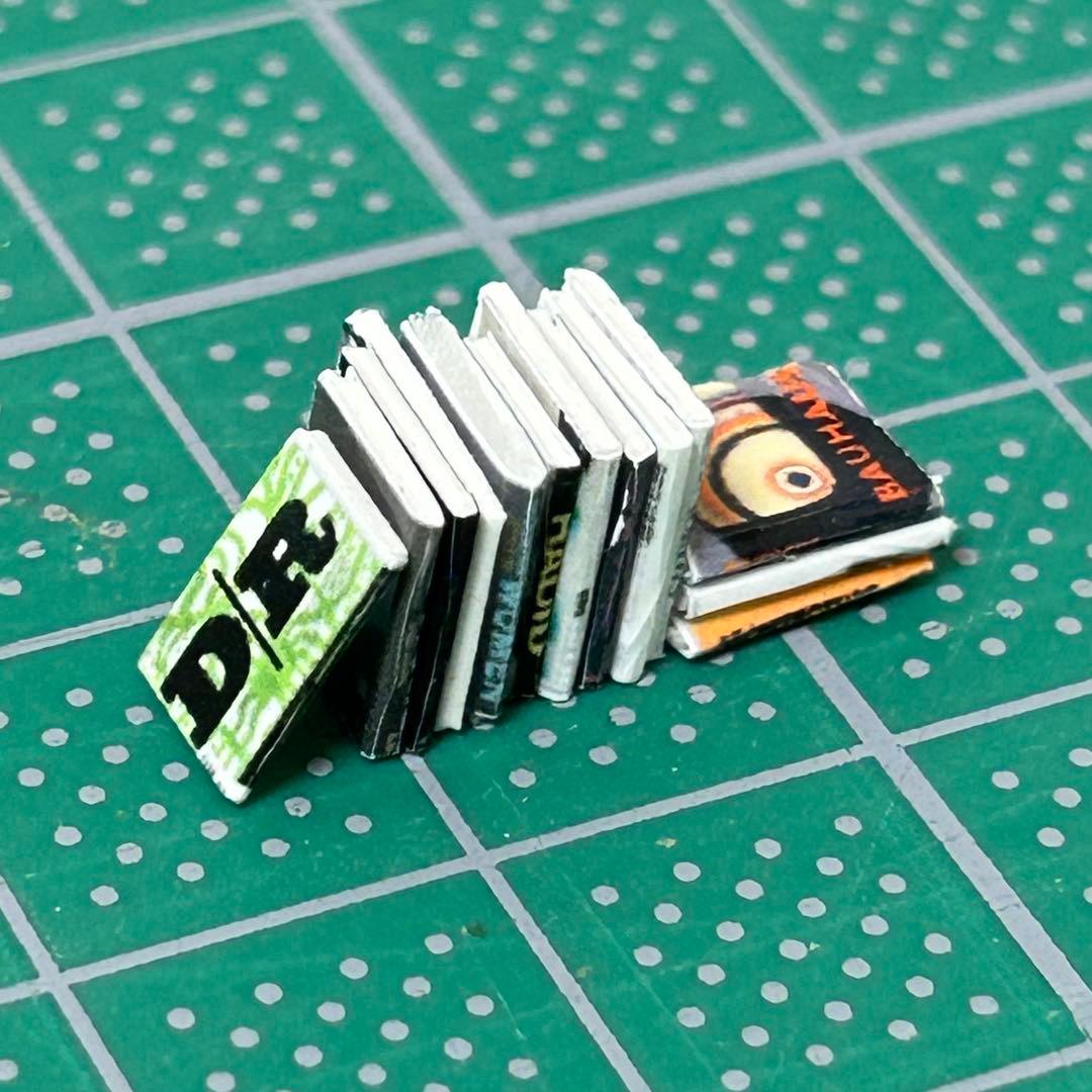 1) 【30個】ランダム、模型用添景【本/雑誌】1:50模型 建築模型