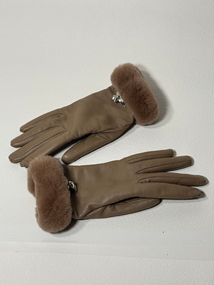 専用　　超美品！　エルメス　手袋　《プリンセス》ラム ケリー 南京錠　グローブ