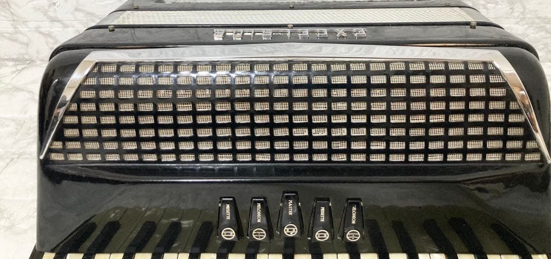 音出し確認済 蛇腹良好】EXCELSIOR アコーディオン Mod.303/S - メルカリ