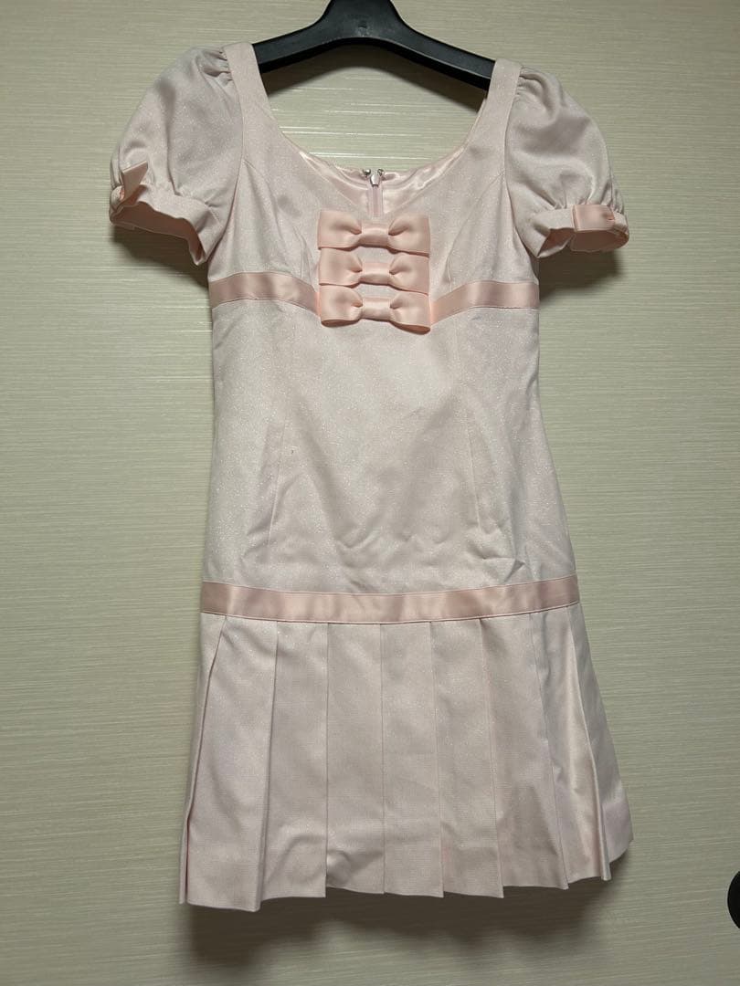 新品 Jesus DIAMANTE 3つリボンワンピース ピンク ジーザスディアマンテ 3つ花リボンワンピース ジーザスディアマンテ