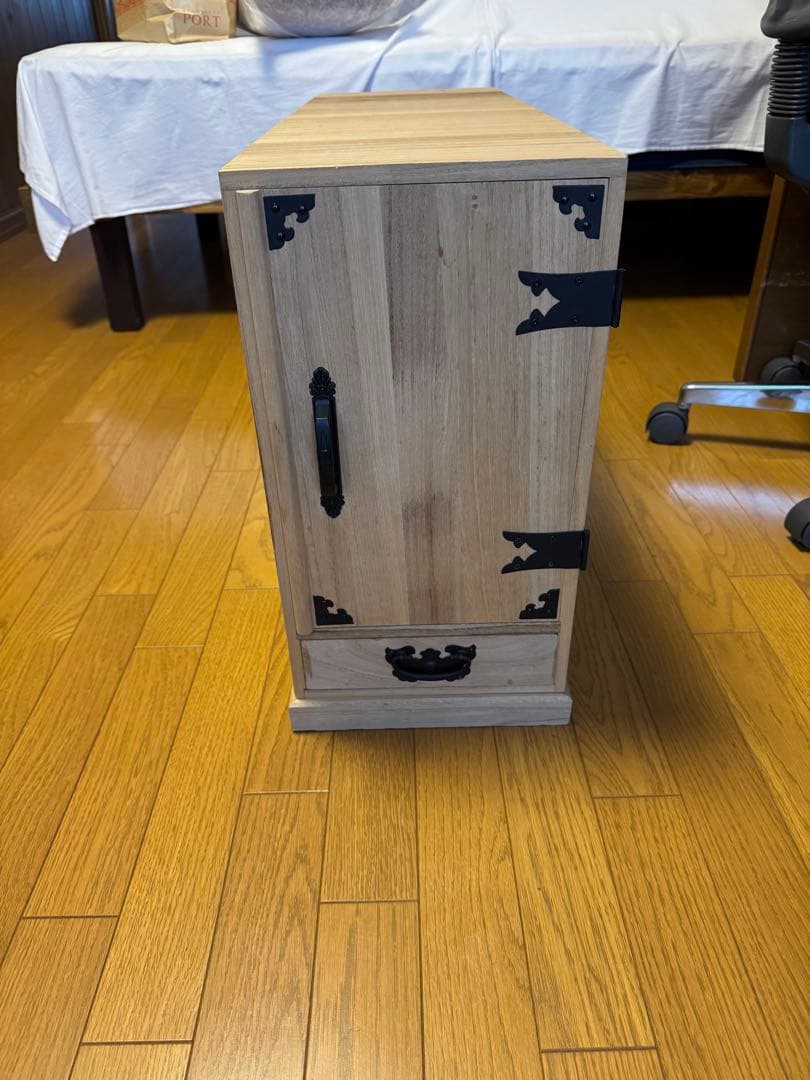 掛け軸タンス 掛け軸12種入り、他付属品 掛け軸収納庫桐たんす桐軸入れ掛軸ケース総桐掛け軸収納庫・8本用製造