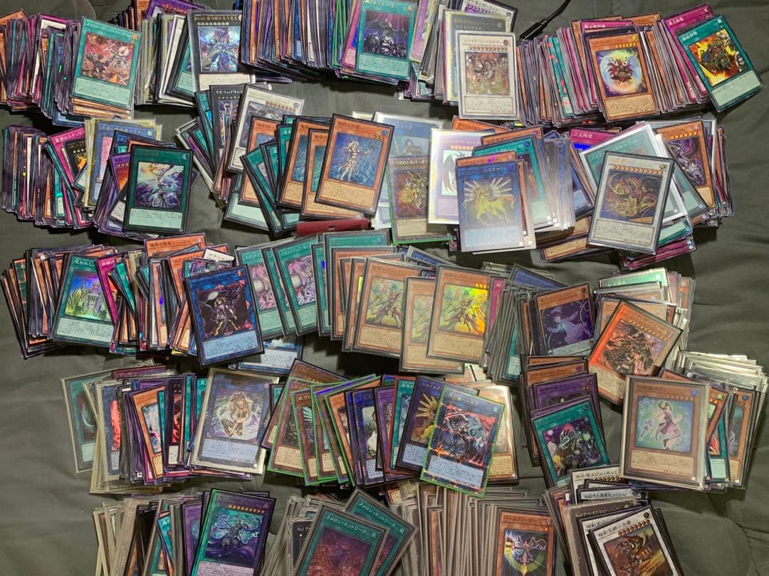 遊戯王 引退品 まとめ売り 約3000枚 + スリーブ類の通販はau PAY