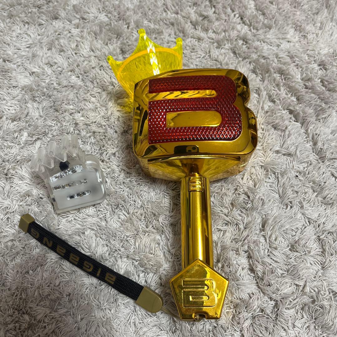 BIGBANG ペンライト 10th リング ゴールド 王冠付き 美品 - メルカリ