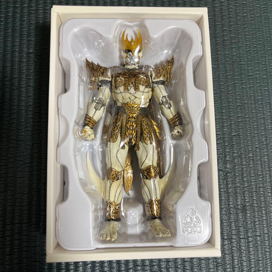 S.H.Figuarts ン・ダグバ・ゼバ(真骨彫製法) 「仮面ライダークウガ…