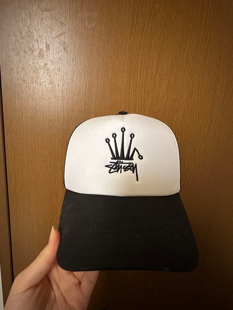 Stussy クラウン刺繍 メッシュキャップ - メルカリ