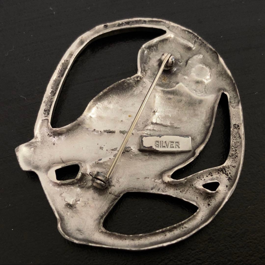 三谷　慎　作　silver製　フクロウブローチ