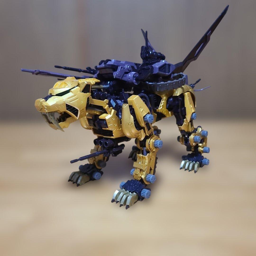 ゾイド HMM セイバータイガーゴールド ジャンク - メルカリ
