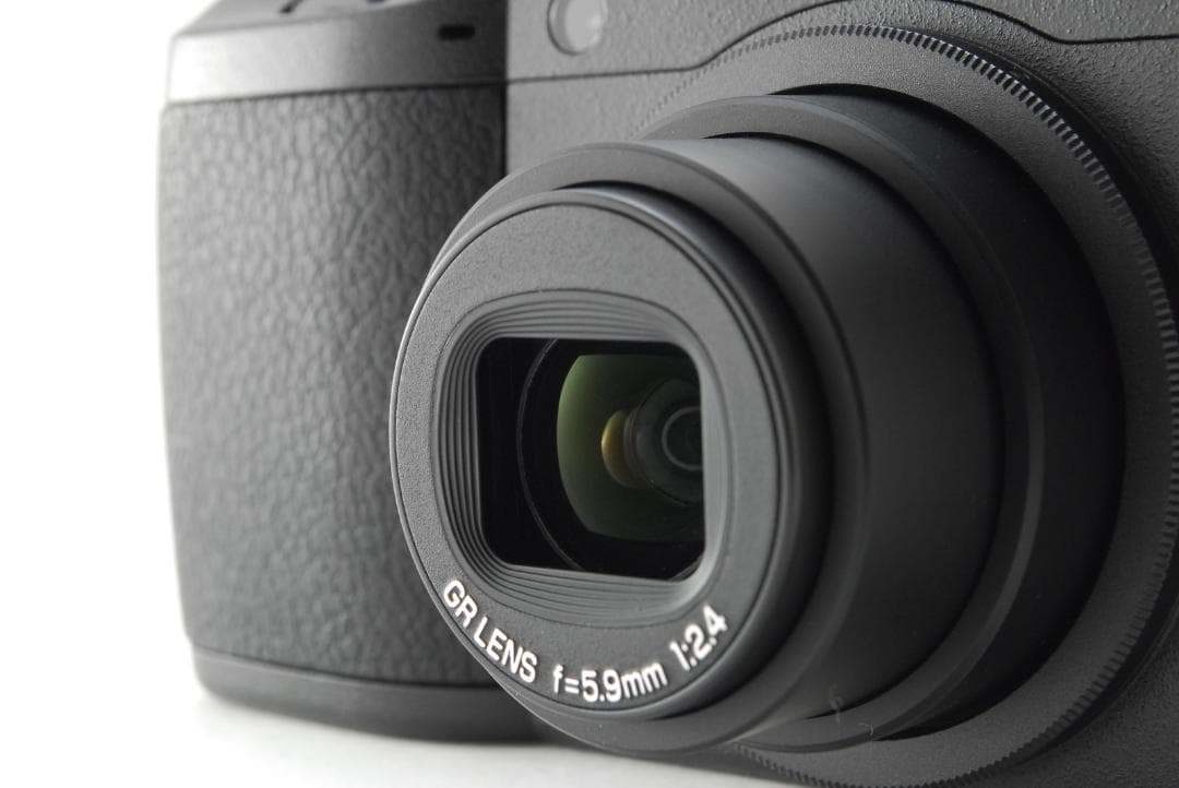 【ほぼ新品】リコー RICOH GR DIGITAL II《S/C 201回》