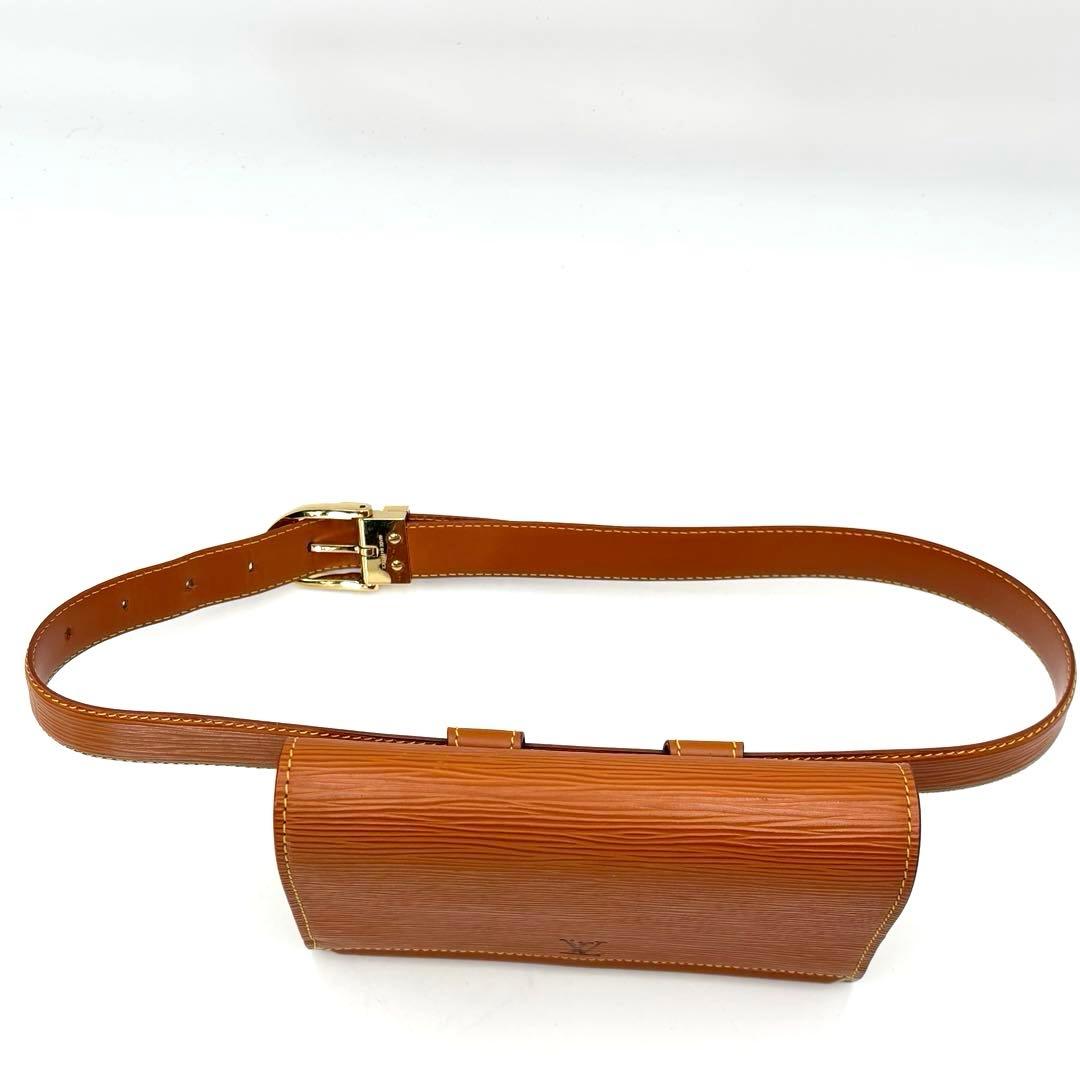 ☆Louis Vuitton エピ サンチュール・ティルシット ボディバッグ