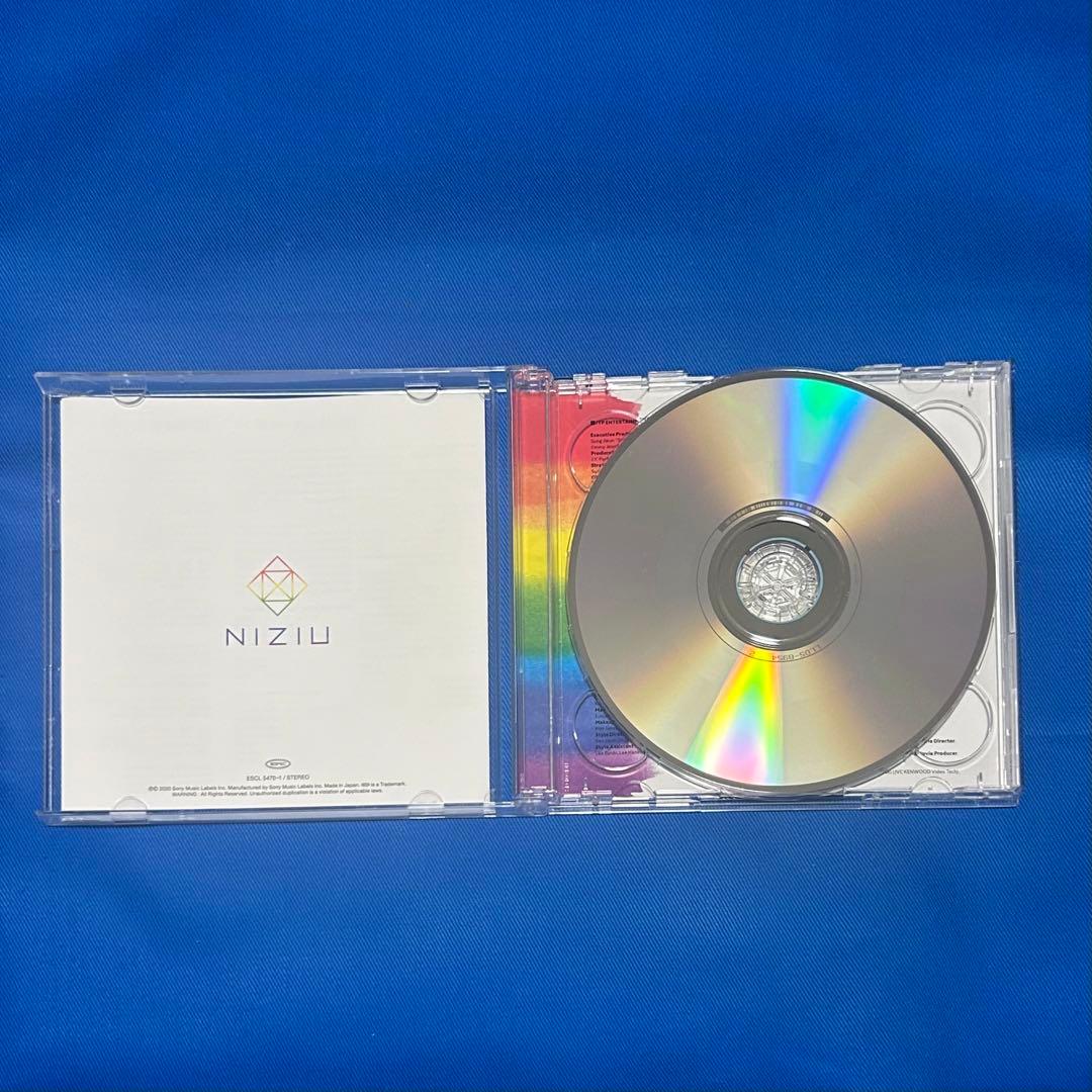 NiziU グッズ まとめ売り - メルカリ
