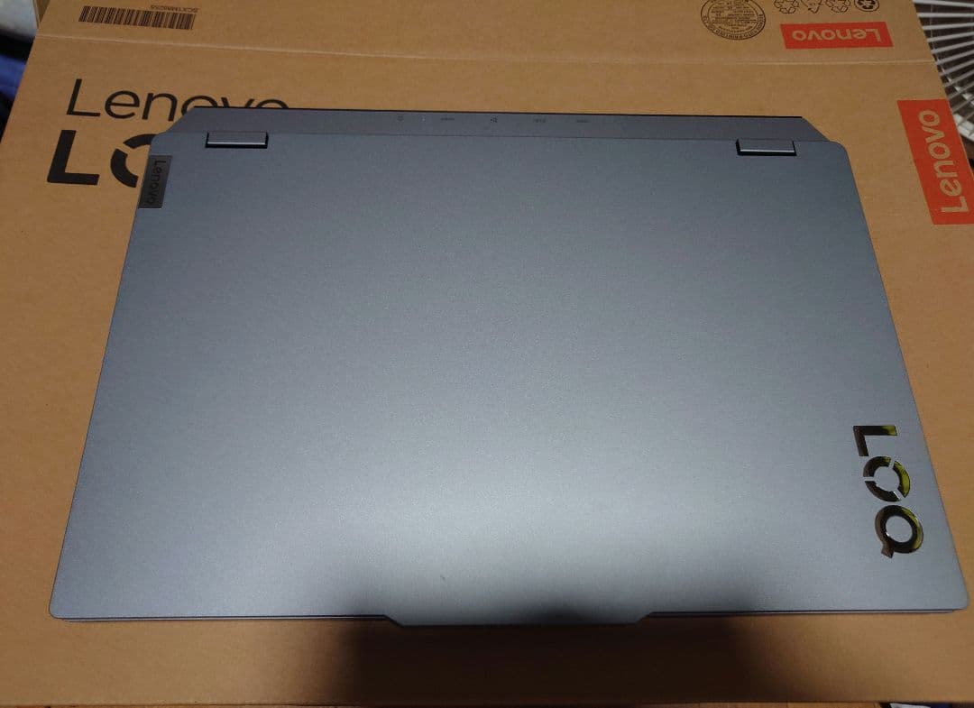ノートパソコン Lenovo LOQ 15IRX9　15.6インチ Lenovo 15.6