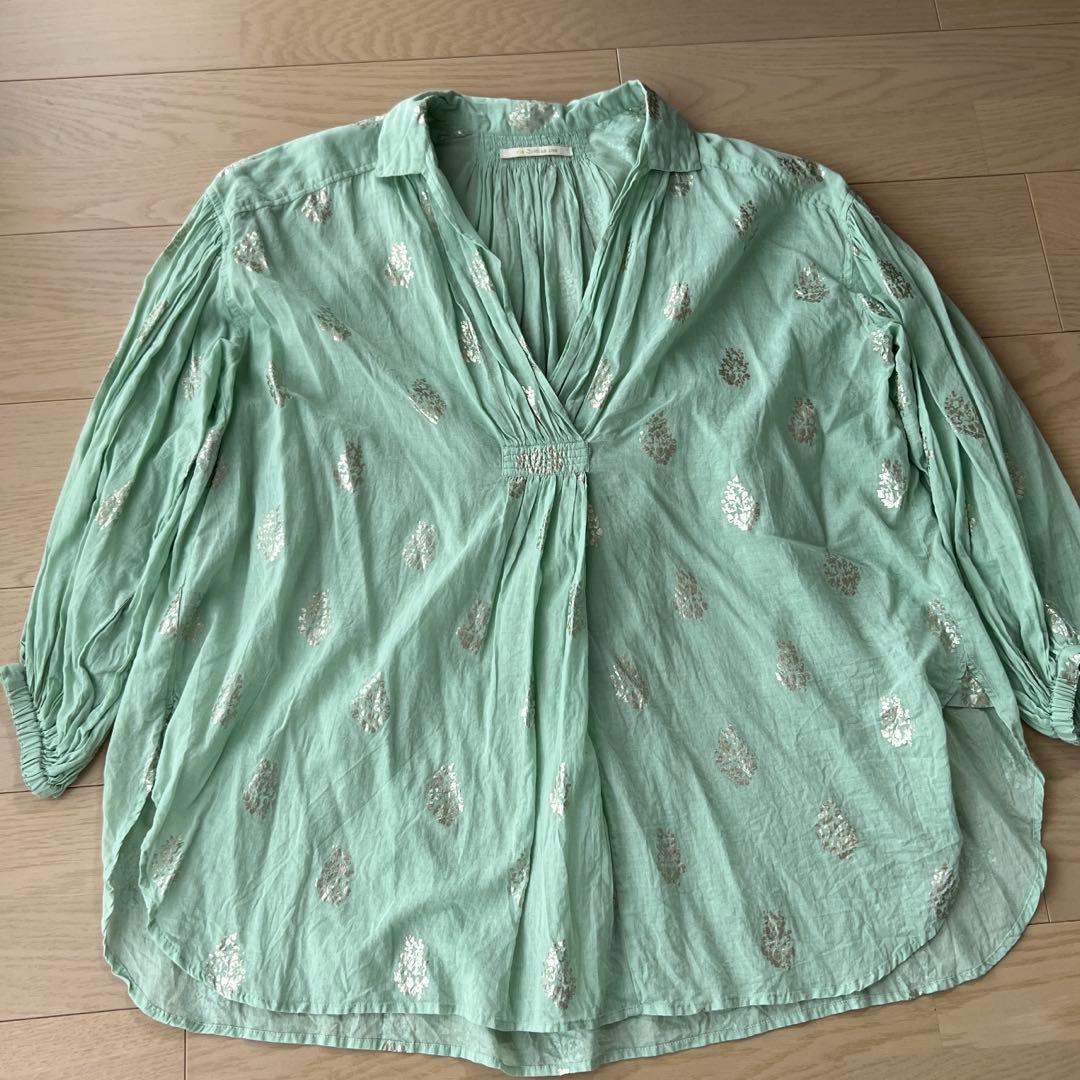 ヌキテパ コットンボイルホイルフラワープリントブラウス チュニック