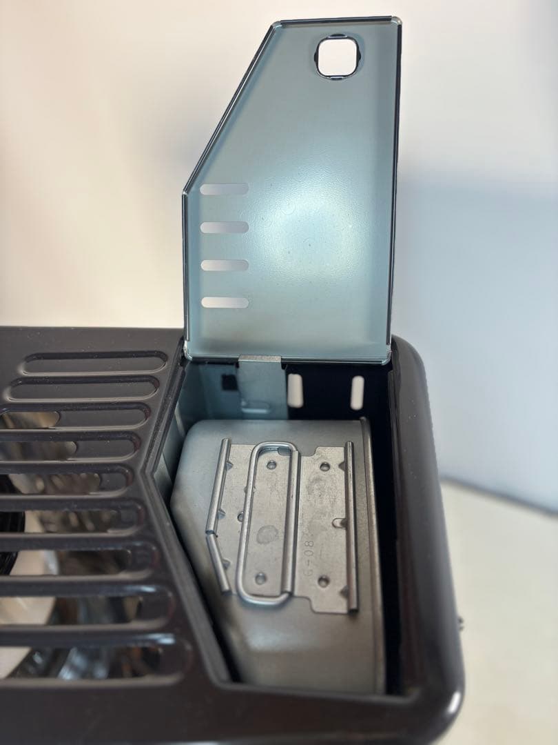 トヨトミ自然通気形解放式石油ストーブ NRC-W3616E4 2016年製 - メルカリ