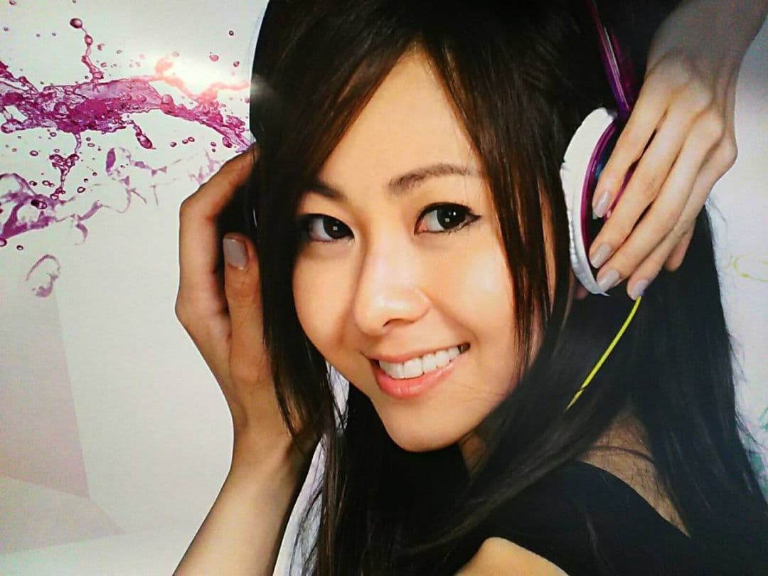 ヘッドホン倉木麻衣サイン入り会場限定FC継続入会特典ポスター非売品