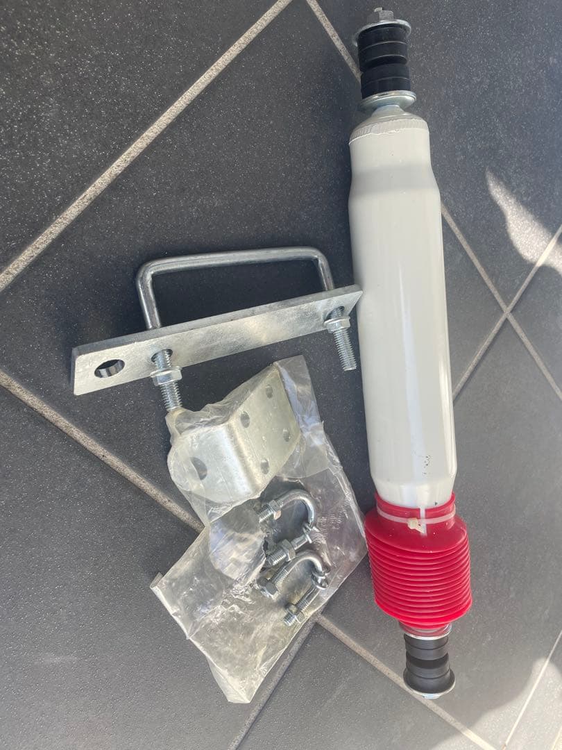 送料無料ジムニー ステアリングダンパージャダー 対策JA11.JA22/JB23