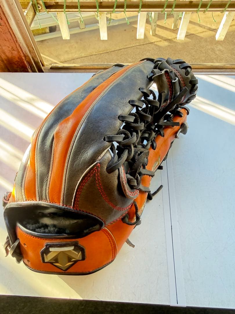 千葉ロッテ角中 DESCENTE 硬式グローブ オレンジ/黒 2024モデル】ミズノプロ クラシック 硬式 グローブ グラブ 内野手用