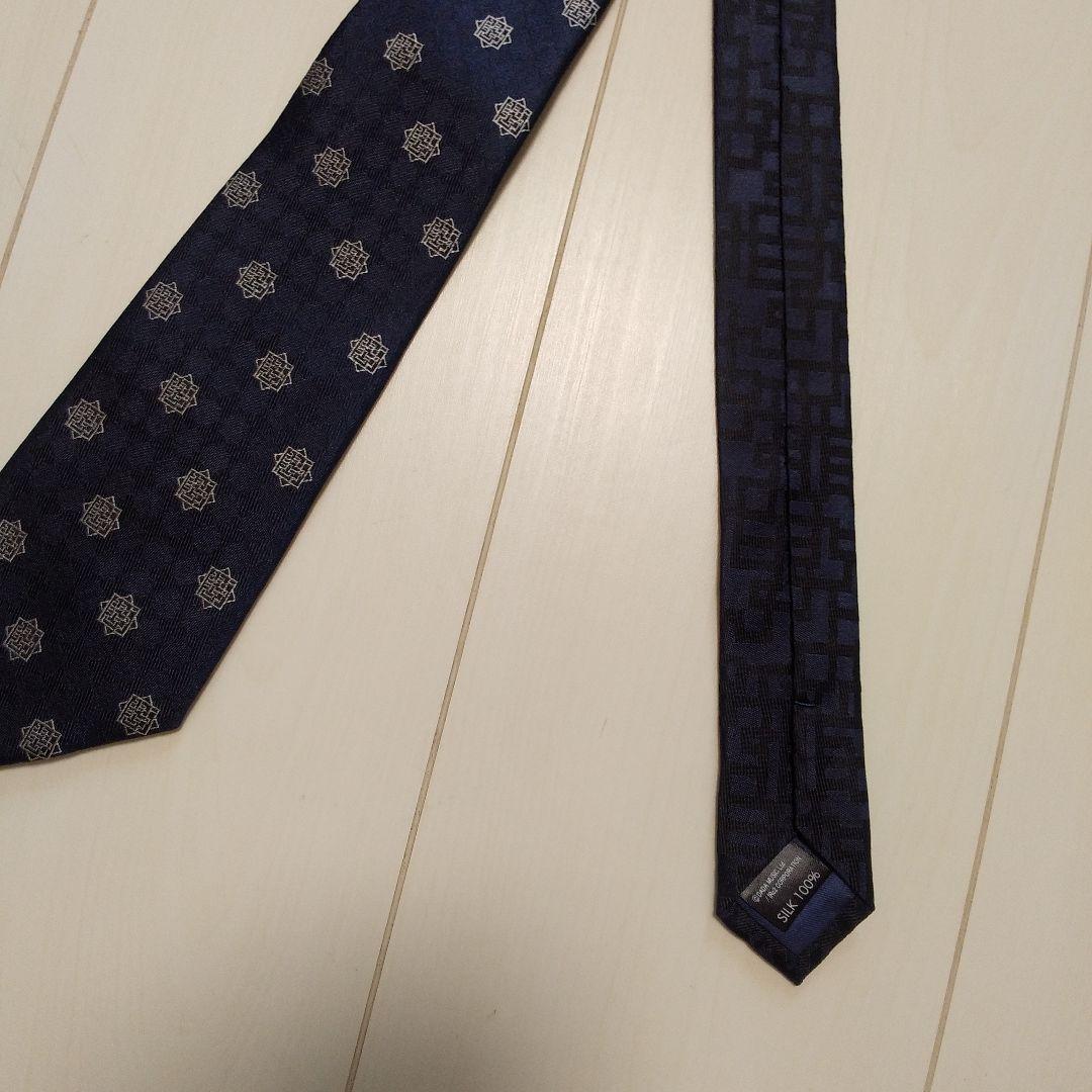 布袋寅泰 ネクタイ Gマーク 紺色 外箱付き 完品 美品 - メルカリ