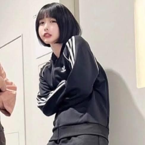 CX52《あのちゃん着モデル》アディダス トラックジャケットジャージ