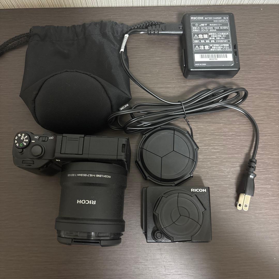 RICOH GXR ボディ，レンズ2個セット