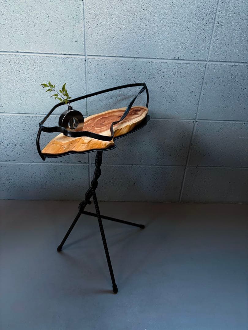 貝塚伊吹サイドテーブル観葉植物一輪挿し花台コーヒーテーブルナイト