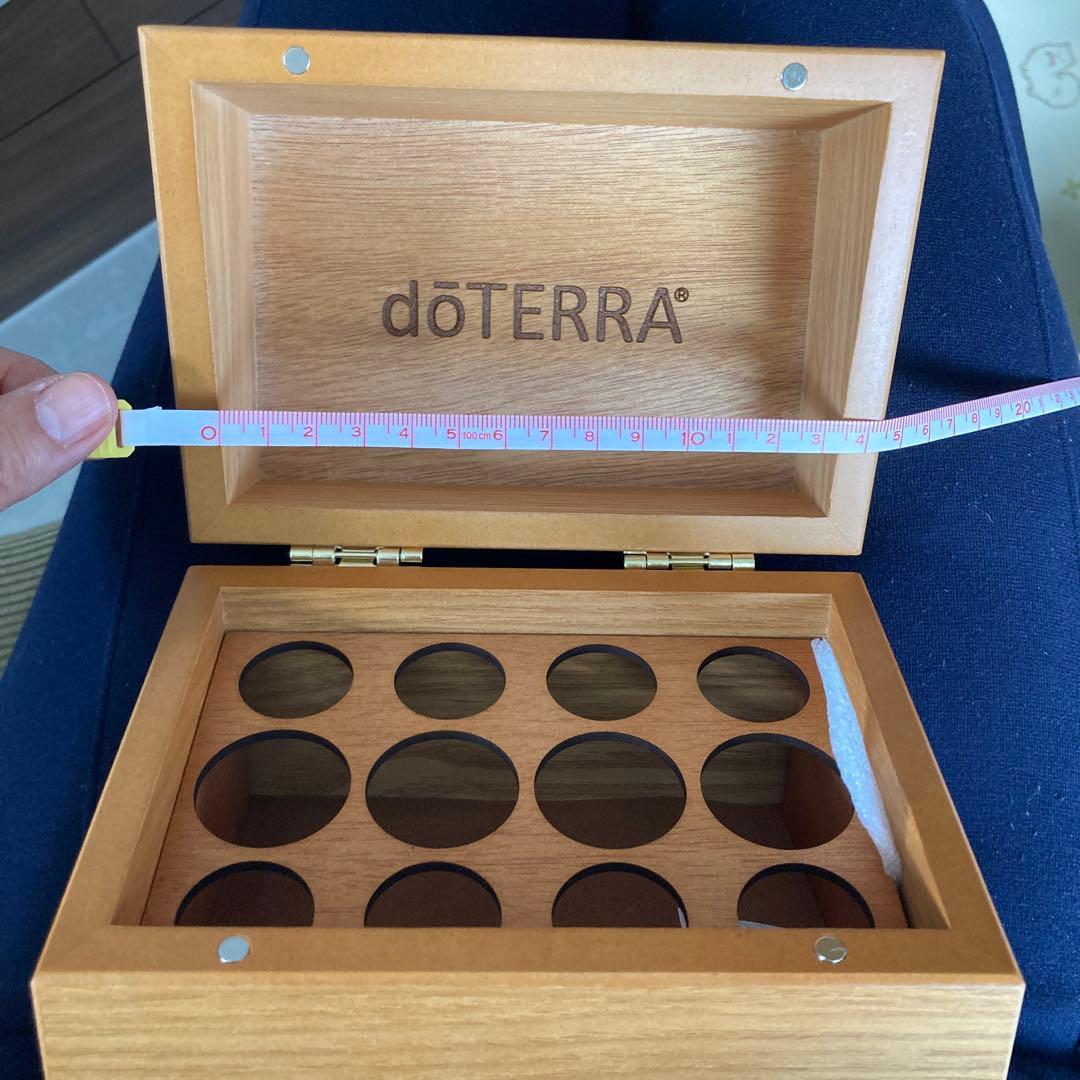 新品 ドテラ アロマオイルケース doTERRA 木箱 コンベンション 非売品