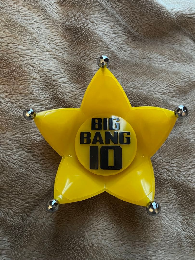 BIGBANG 10周年記念　ペンライト　ヘッド　G-Dragon sol Amazon.co.jp: BIGBANG ビッグバン 10周年記念 ソウルコン ペンライト