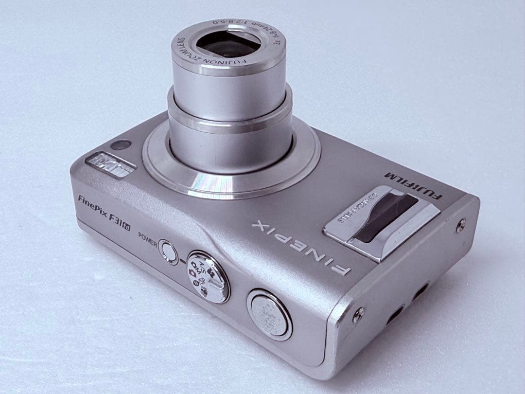 Fujifilm FinePix F31fd コンパクトデジタルカメラ - メルカリ