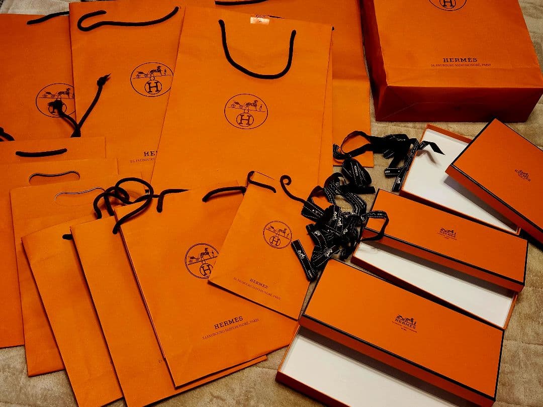 HERMES エルメス ショッパー紙袋&空き箱 - メルカリ