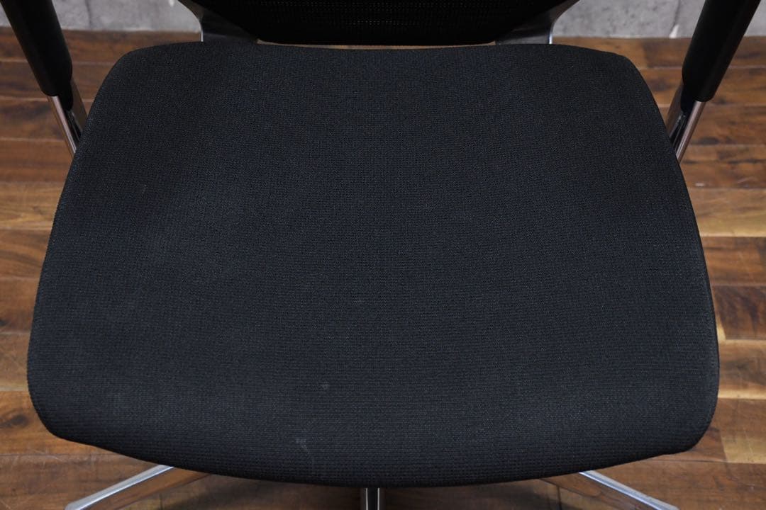 EFK37 オカムラ バロンチェア CP82BR ブラック デスクチェア - メルカリ