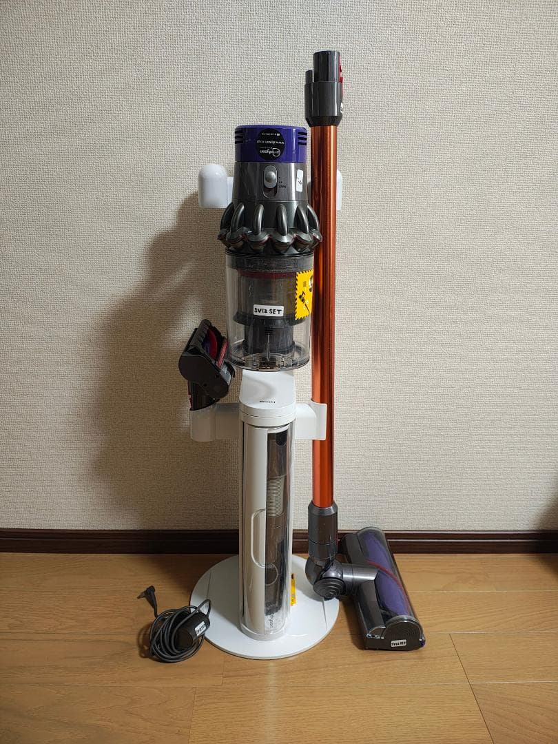 ダイソン★掃除機★V10★ＳV12★バッテリーの状態良好★スタンド付き Amazon.co.jp: ダイソン V10 バッテリー SV12 COOLBEAR 掃除機交換用