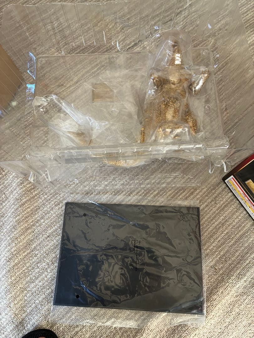 ゴジラ -1.0 ゴールド フィギュア　値引き中