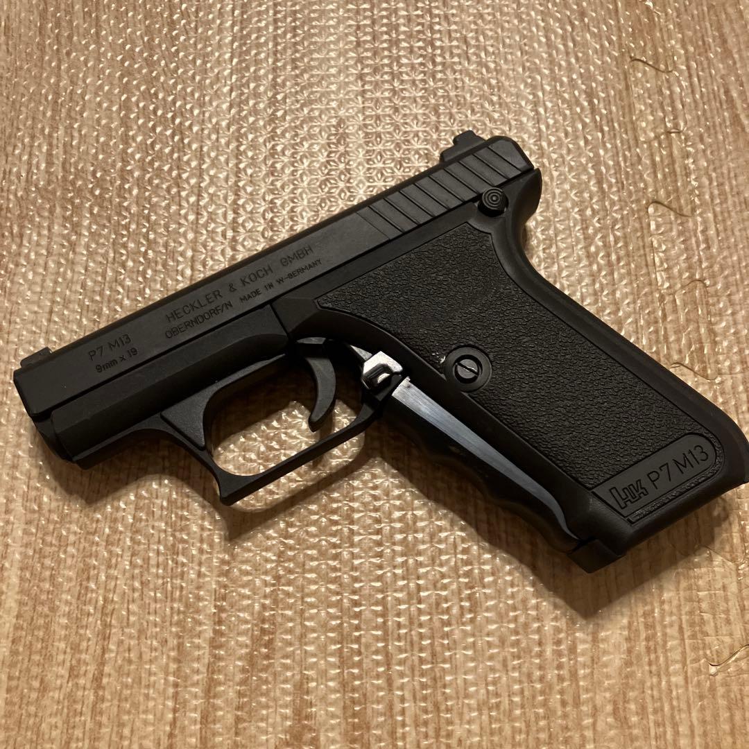 P226 シルバー/ブラック & P7 M13 ブラック