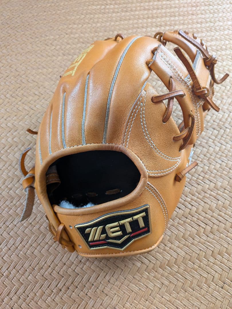 ZETT プロステイタス 156型 軟式グローブ 至高】 ZETT プロステイタス 156型 機能的で美しい 現代グラブの最高