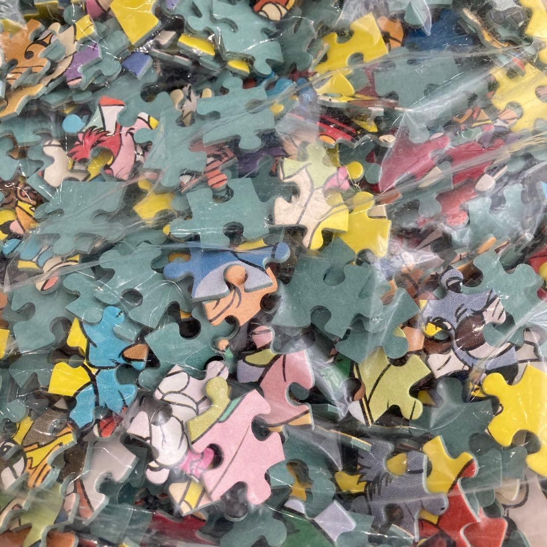 ディズニーキャラクター162大集合！2000ピースパズル - メルカリ