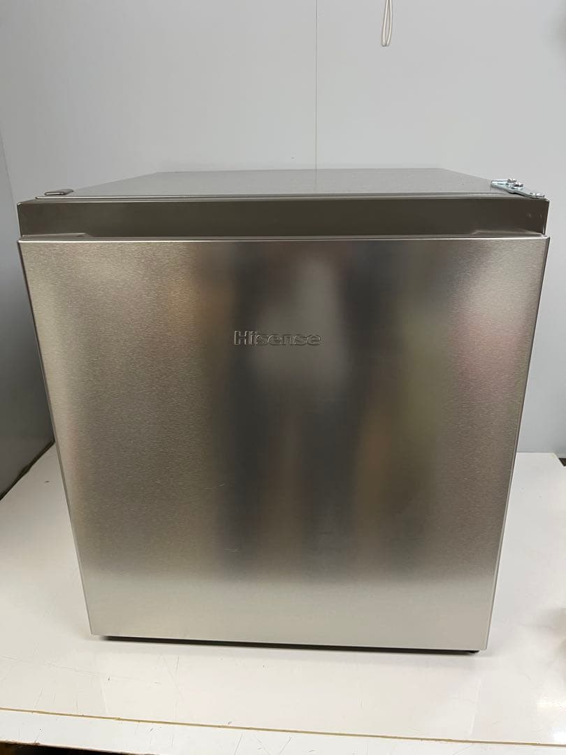 2024年製 Hisense ハイセンス サイコロ型 冷蔵庫 HR-A45S 楽天市場】【選ぶ景品付】 Hisense(ハイセンス) 45L 小型冷蔵庫 HR