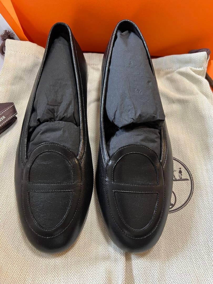 HERMES モカシン 《ジュリア》 《流行に左右されないデザイン》　サイズ37