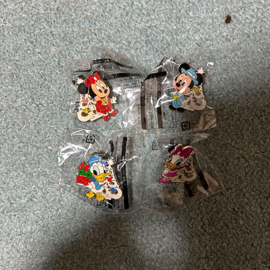 東京ディズニーシー ピンバッジ クリスマス ミッキー ミニー ドナルド