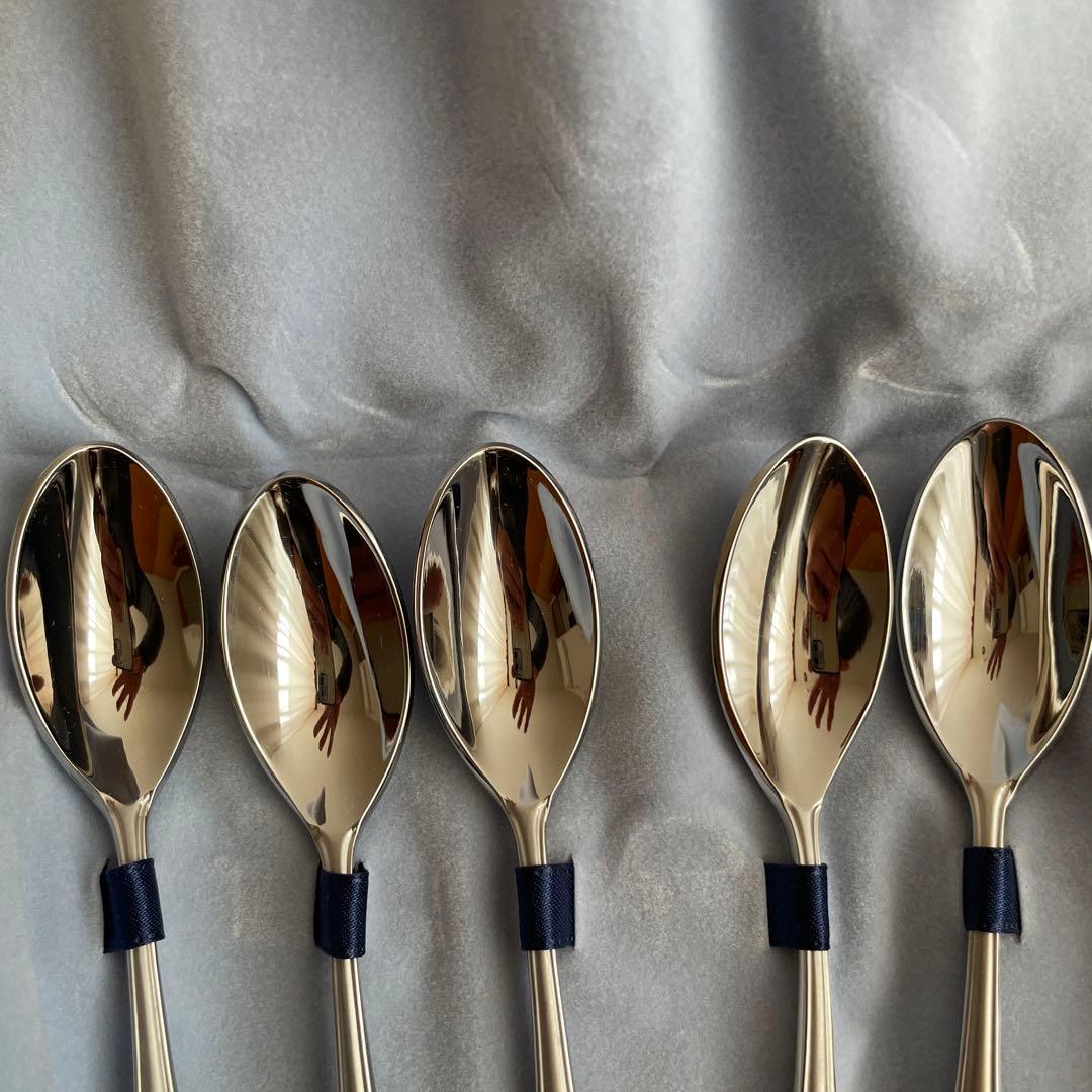 廃盤品】WEDGWOOD スワルタイニーティースプーン5本セット - メルカリ