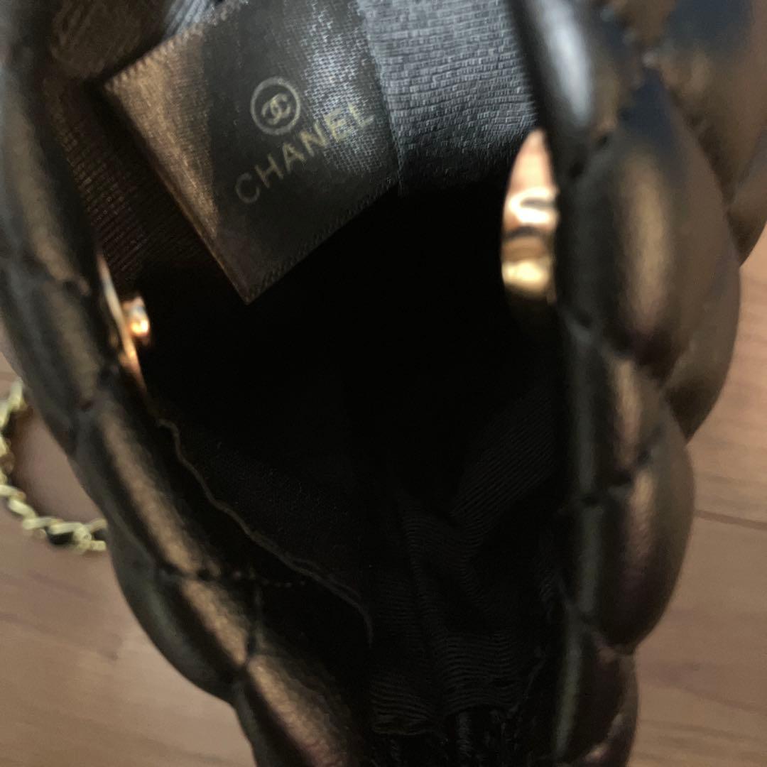 シャネル ノベルティ チェーンスマホショルダー - メルカリ