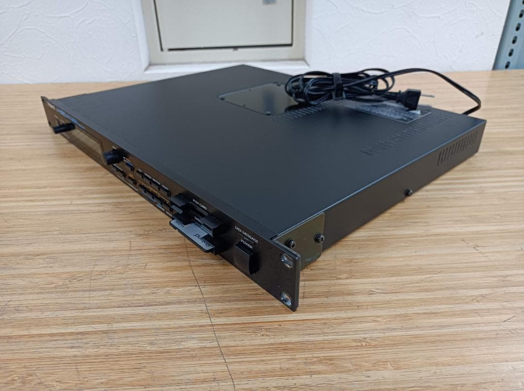 都《ZWEFB》Roland　JV-880　シンセサイザ　モジュール