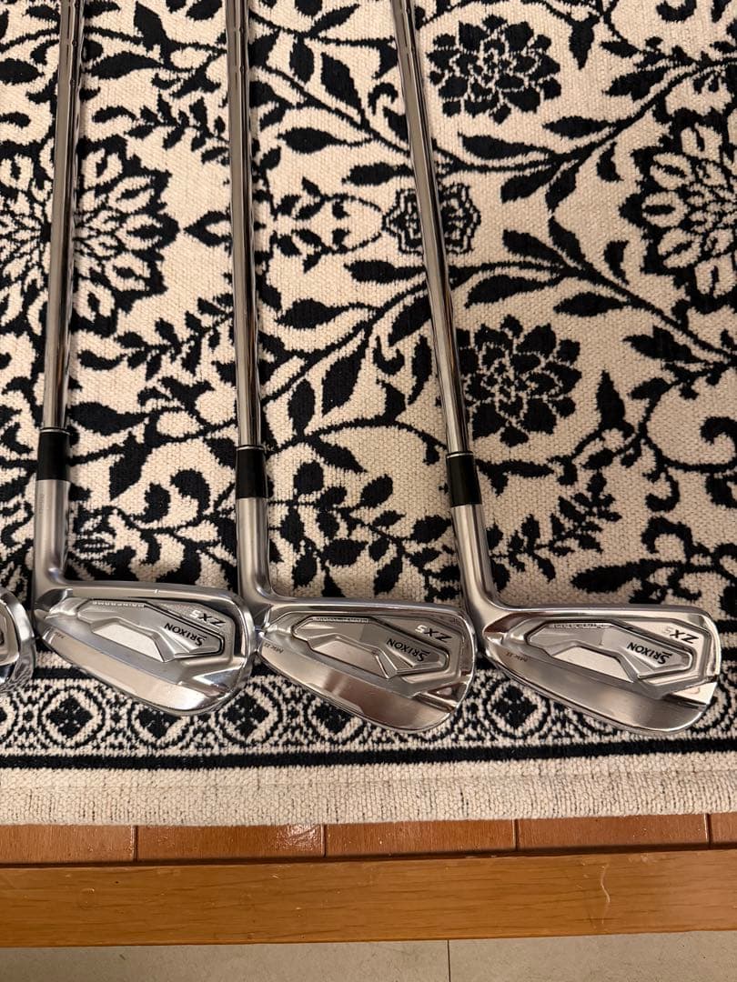 ZX5 mk2 950neoDST Sアイアン6本セット（5I-PW）スリクソン - メルカリ