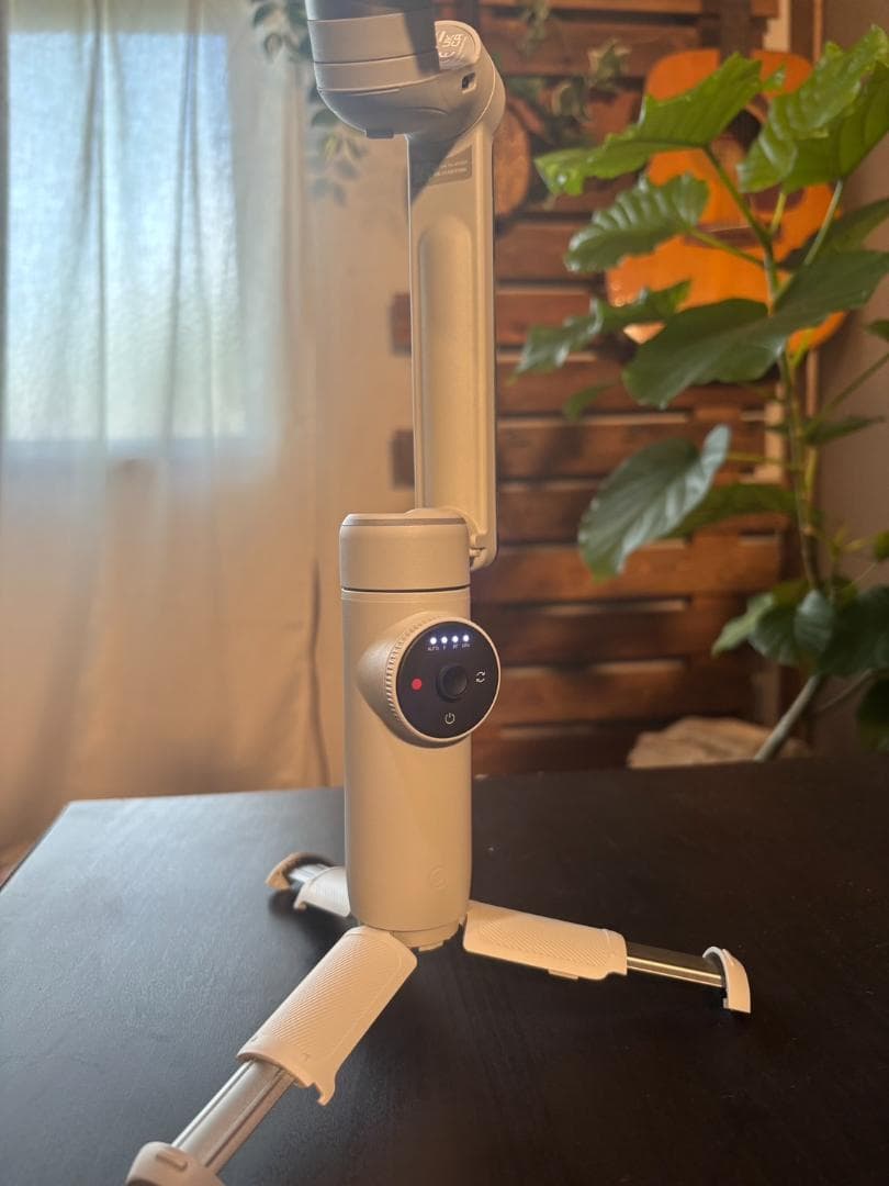 Insta360 Flow Pro / AIトラッキングスタビライザー Amazon.com: Insta360 Flow Pro - AI-Powered Gimbal Stabilizer for