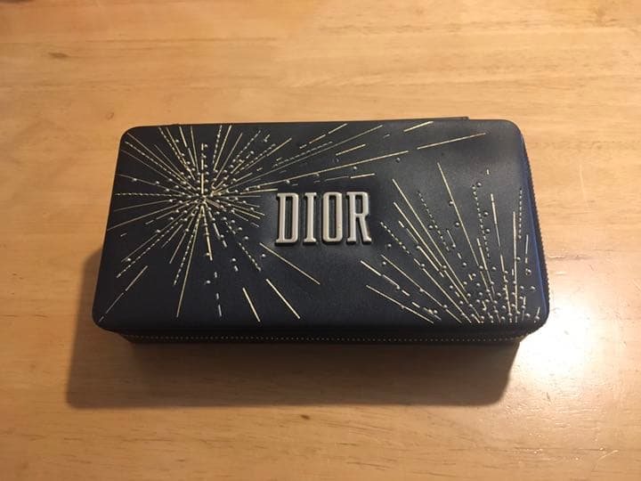 【未使用】Dior クリスマスコフレ2019 リップセット 2023年クリスマスコフレ】ディオール：アイコニックな4製品の