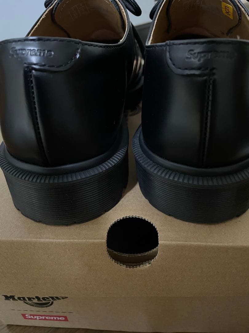 SUPREME × DR. MARTENS SPLIT TOE 5-EYE