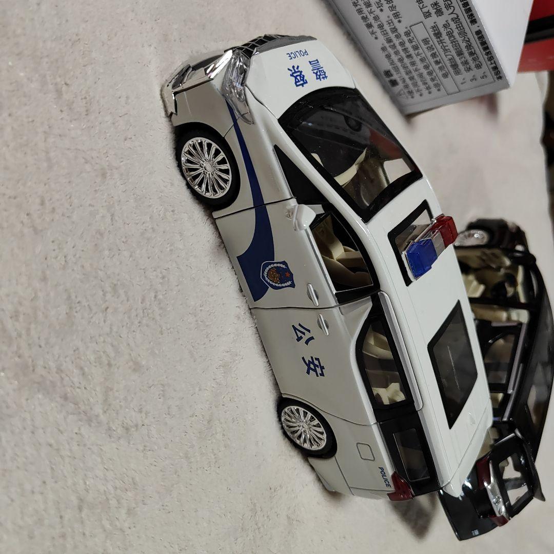 TOYOTAアルファード警察 - メルカリ