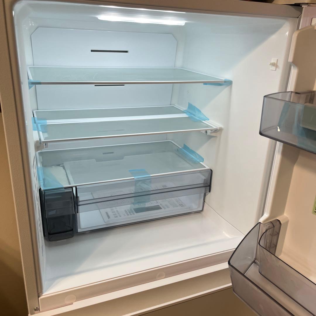 超メルカリ市お値引き】TOSHIBA 冷蔵庫 ホワイト 294リットル