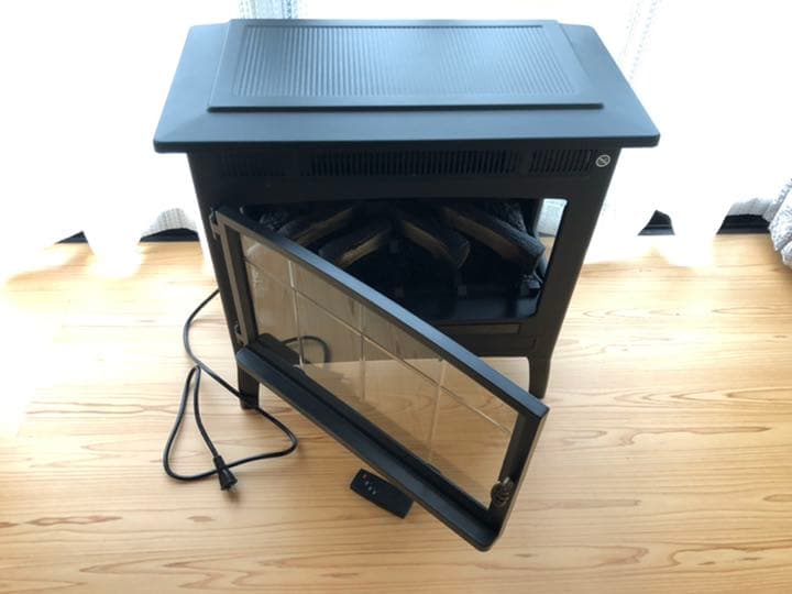 使用1〜2時間です、リモコンもあります傷等もないと思います