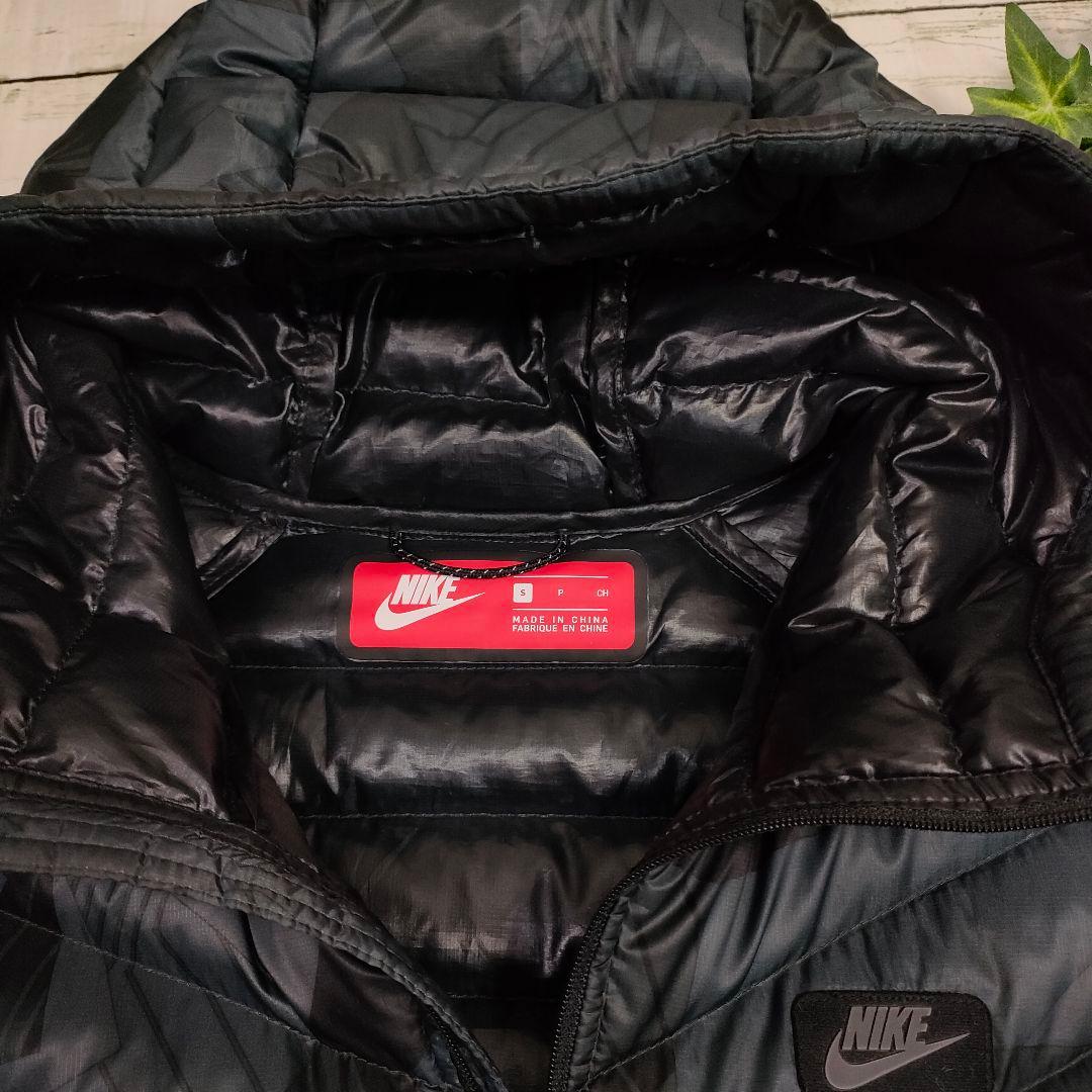 美品】NIKE◇DOWN FILL HOODIE◇S/総柄/赤タグ - メルカリ