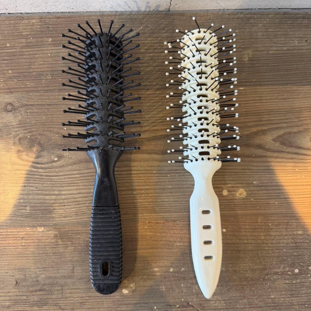 NBAA ヘアアレンジセット ブラシ ピン コーム まとめ売り - メルカリ