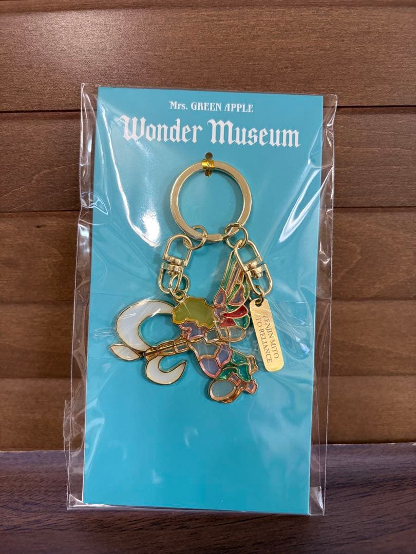 Mrs.GREENAPPLE Wonder Museum キーホルダー - メルカリ